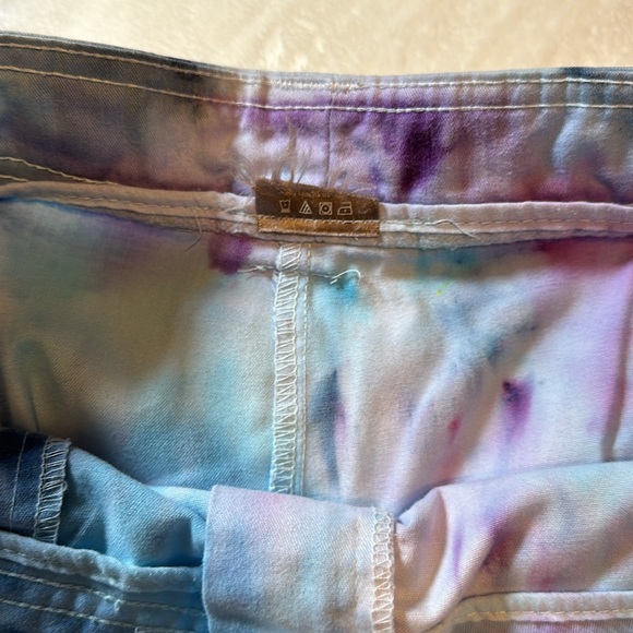 Tye dye Capris - Picture 5 of 5